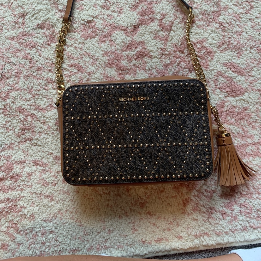 Micheal Kors crossbody